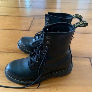 Dr Martens 1460 Dark Green Metallic